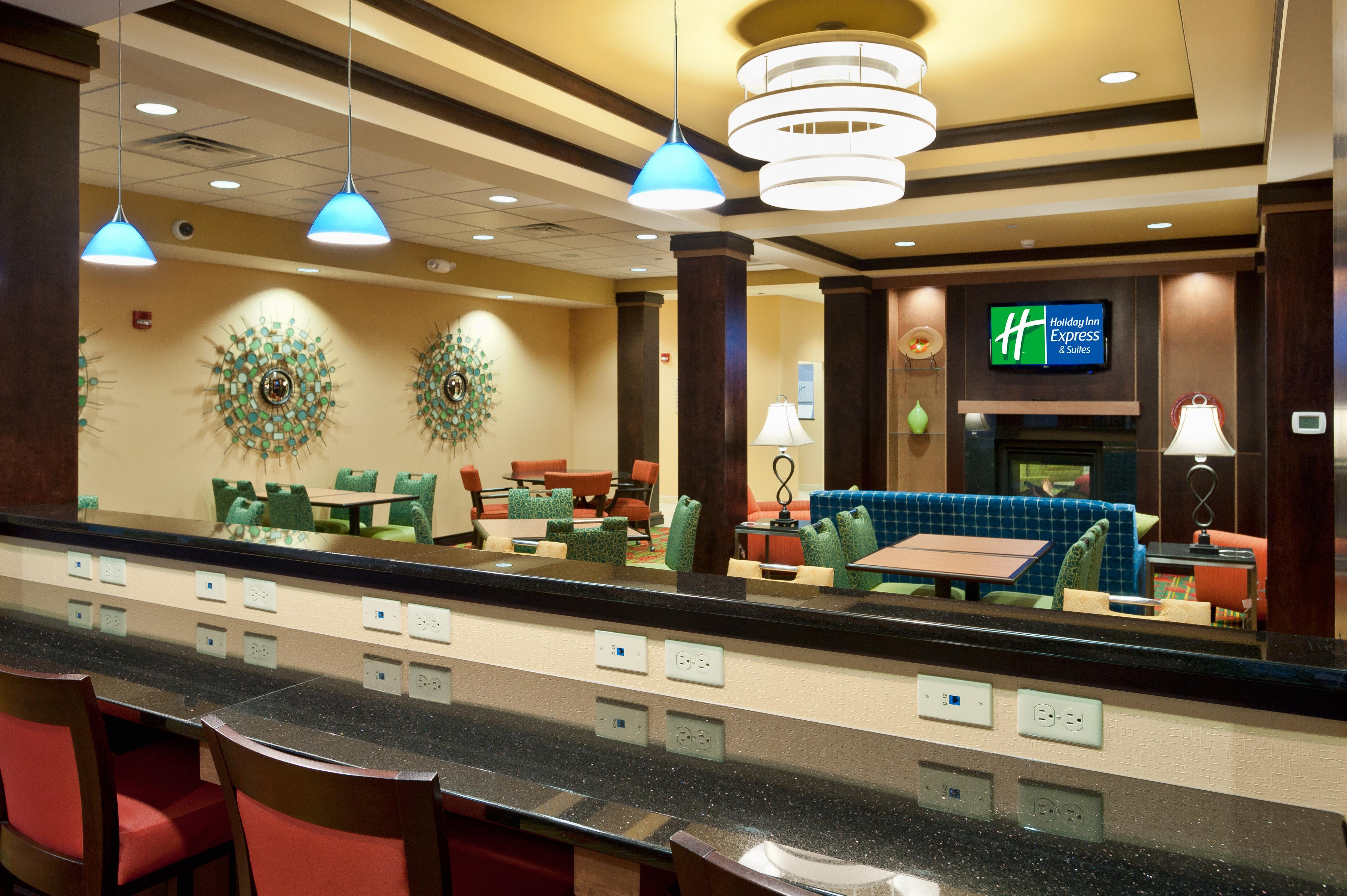 Holiday Inn Express & Suites Dayton South - I-675 By Ihg Shanersville Esterno foto