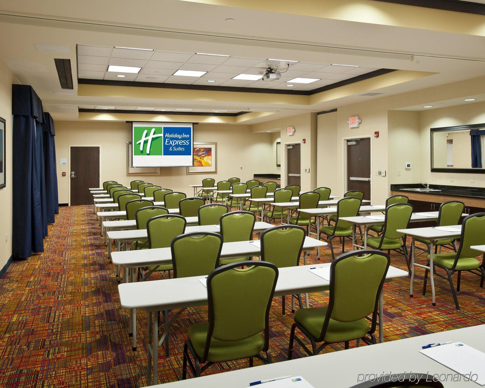 Holiday Inn Express & Suites Dayton South - I-675 By Ihg Shanersville Servizi foto